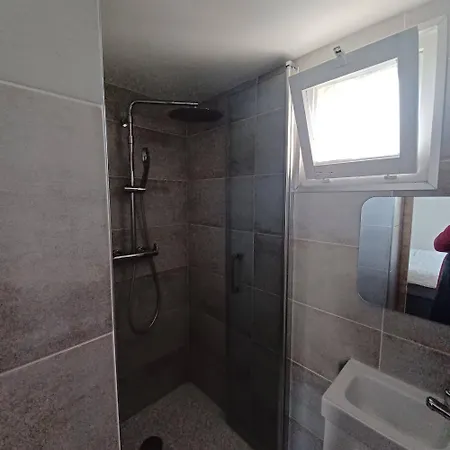 Romantic Tiny House With Private Terrace And Shared Pool Bessan