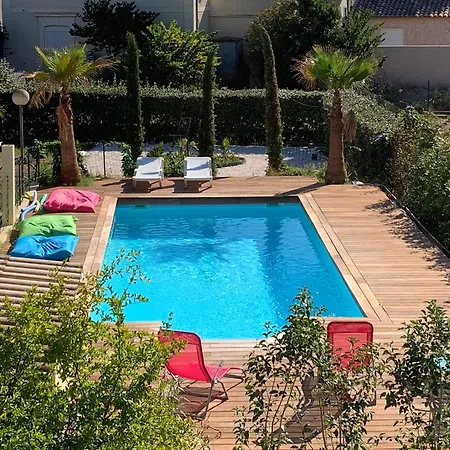 Romantic Tiny House With Private Terrace And Shared Pool Apartamento